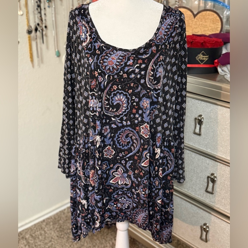 Chelsea blue blouse‎